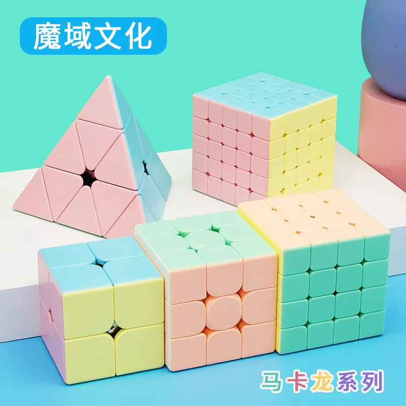 Pyraminxed Magic Cube Toy